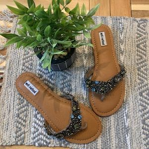 SOLD☑️Size 6.5 gemstone sandals